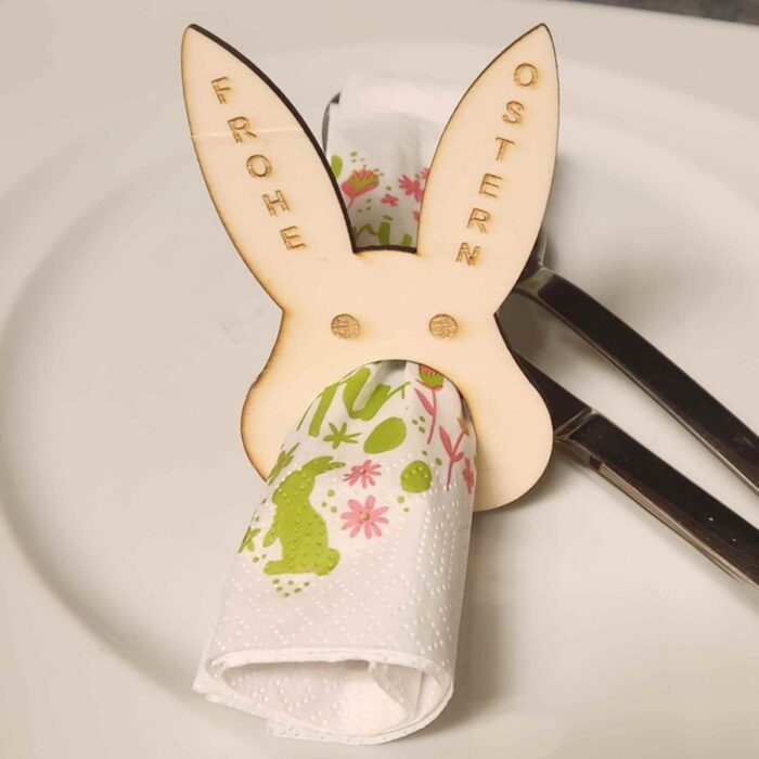 Osterhase mit Schokokugel/Serviettenring – Bild 2